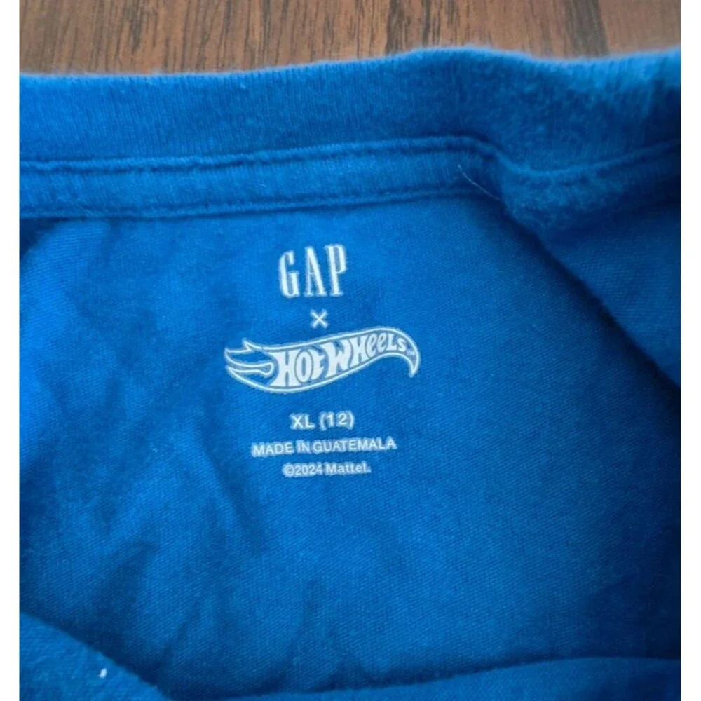 Gap x Hot Wheels Boys XL 12 Blue Graphic T-Shirt Car Racing 2024